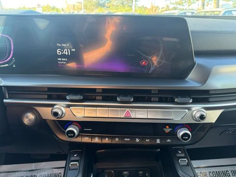 Used 2025 Kia Telluride S AWD/4WD image 29