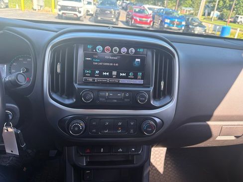 Used 2018 Chevrolet Colorado LT w/ LT Convenience Package AWD/4WD image 12