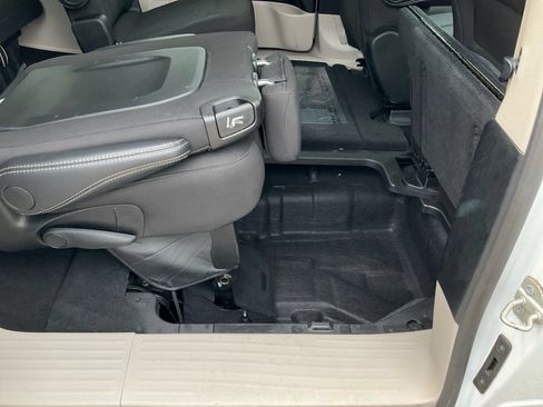 Used 2024 Chrysler Voyager LX FWD image 20