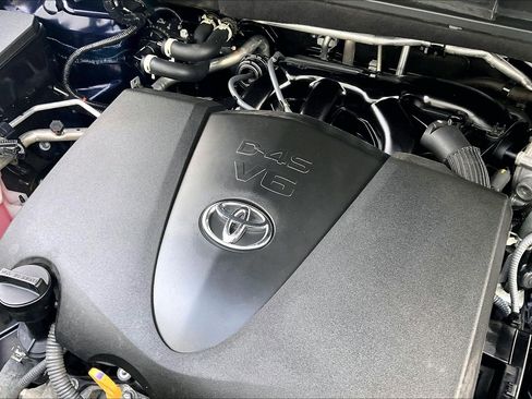 Used 2022 Toyota Highlander XSE image 37