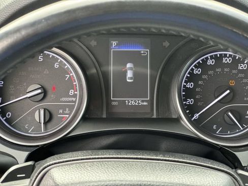 Used 2023 Toyota Camry SE FWD image 27