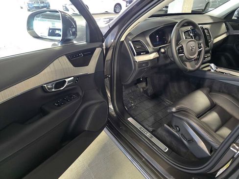 Used 2025 Volvo XC90 B6 Ultra w/ Protection Package Premier image 23