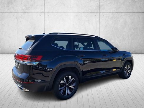 New 2026 Volkswagen Atlas SE image 5