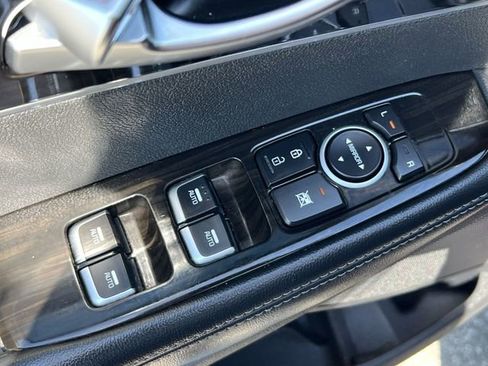 Used 2019 Kia Sorento EX w/ EX Touring Package FWD image 35