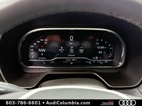 Used 2024 GMC Yukon SLT w/ SLT Premium Package AWD/4WD image 32