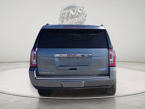 Used 2019 GMC Yukon XL Denali w/ Denali Ultimate Package image 4