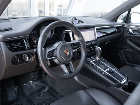 Used 2019 Porsche Macan S image 10