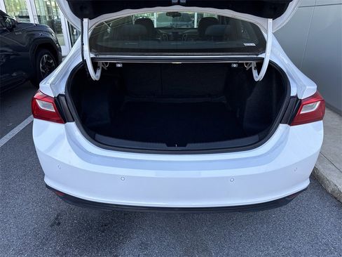 Used 2021 Chevrolet Malibu LS image 30