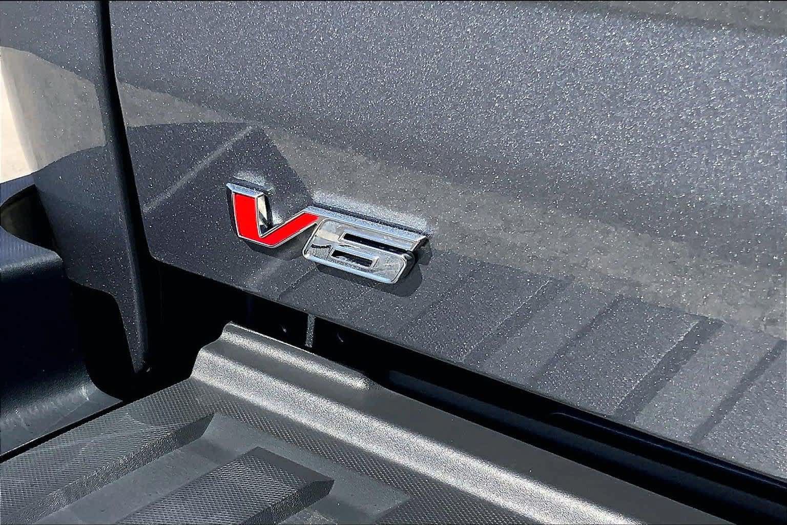 Used 2022 GMC Canyon Elevation RWD image 7