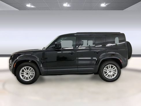 New 2026 Land Rover Defender 110 S image 2