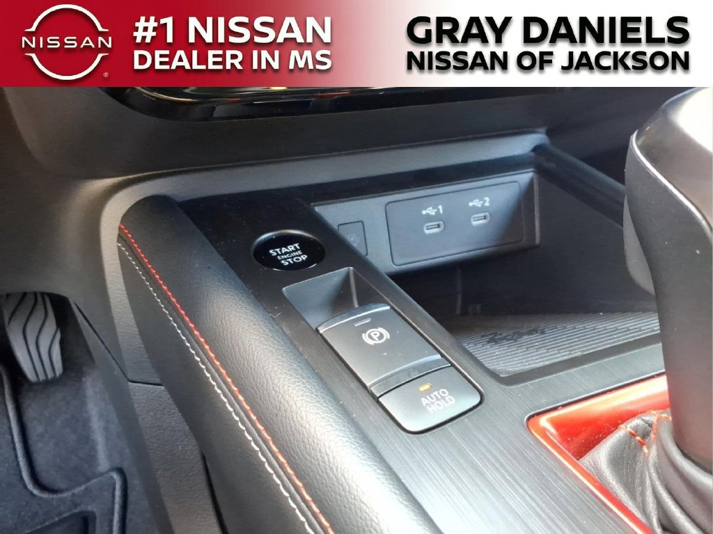 Used 2025 Nissan Kicks SR AWD/4WD image 18