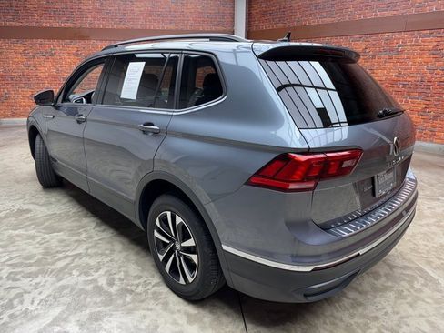 Used 2022 Volkswagen Tiguan S image 4