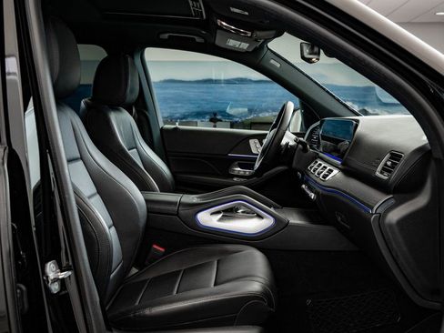 Used 2020 Mercedes-Benz GLS 450 4MATIC image 29