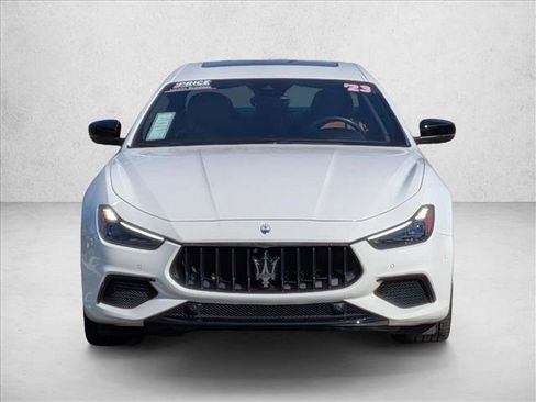 Used 2023 Maserati Ghibli Modena Q4 image 2