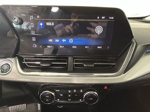 Used 2026 Chevrolet Trax LT w/ Driver Confidence Package FWD image 24