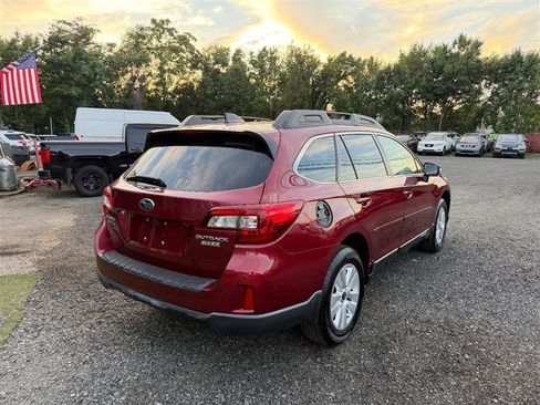 Used 2017 Subaru Outback 2.5i Premium AWD/4WD image 4
