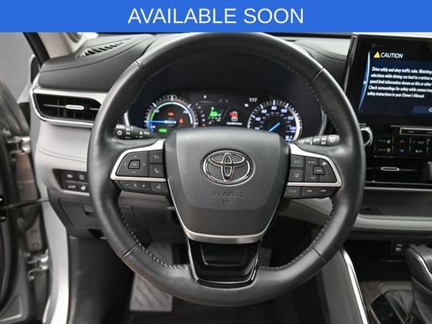 Used 2022 Toyota Highlander Platinum AWD/4WD image 17
