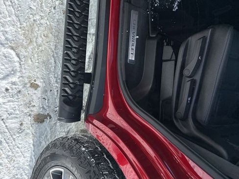 Used 2024 Chevrolet Tahoe Z71 w/ Z71 Off-Road Package image 31