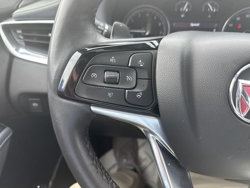 Used 2024 Buick Enclave Essence w/ Experience Buick Package AWD/4WD image 19