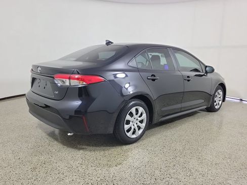 Used 2024 Toyota Corolla LE FWD image 5