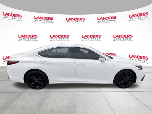 Used 2022 Lexus ES 300h F Sport w/ Accessory Package 2 FWD image 4
