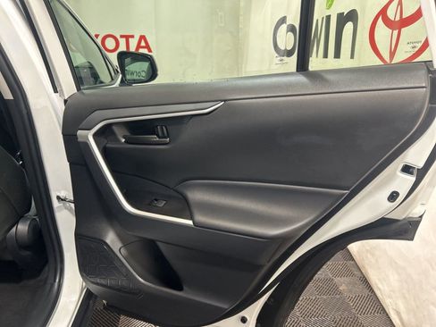 Used 2025 Toyota RAV4 LE image 14