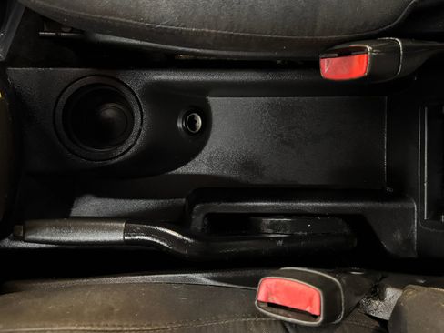 Used 2008 Pontiac Torrent 2WD image 23