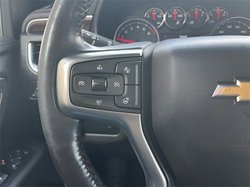 Used 2021 Chevrolet Suburban LT w/ LT Signature Plus Package image 20