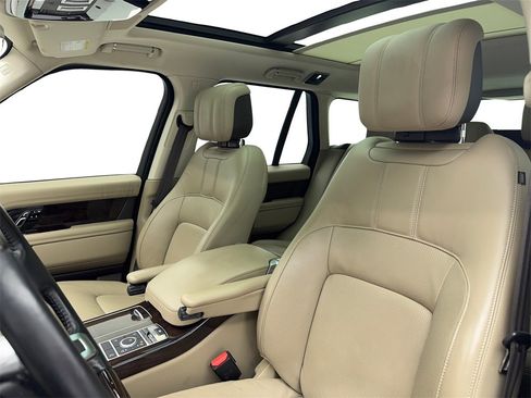 Used 2020 Land Rover Range Rover HSE image 39