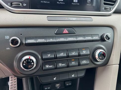 Used 2020 Kia Sportage S w/ S Sunroof Package AWD/4WD image 19