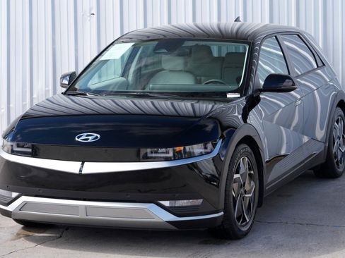 Used 2023 Hyundai Ioniq 5 SEL image 45