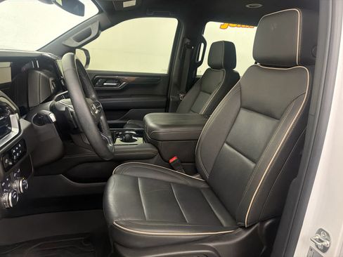 Used 2025 GMC Yukon Elevation w/ LPO, Floor Liner Package AWD/4WD image 14