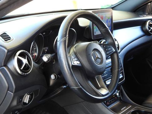 Used 2019 Mercedes-Benz CLA 250 image 44