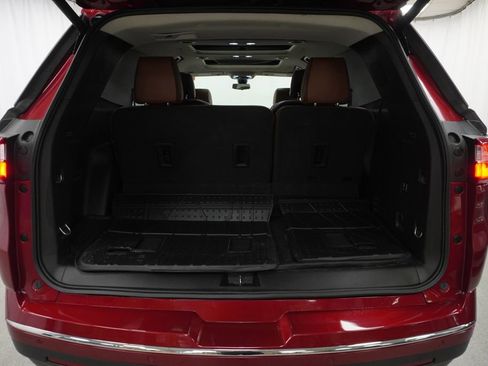Used 2018 Chevrolet Traverse High Country w/ LPO, Cargo Package AWD/4WD image 47