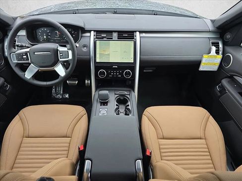 New 2026 Land Rover Discovery Dynamic SE AWD/4WD image 9