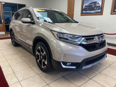 Used 2018 Honda CR-V Touring image 5