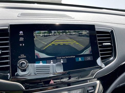 Used 2019 Honda Passport Elite image 16