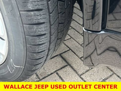 Used 2021 Dodge Durango GT RWD image 14