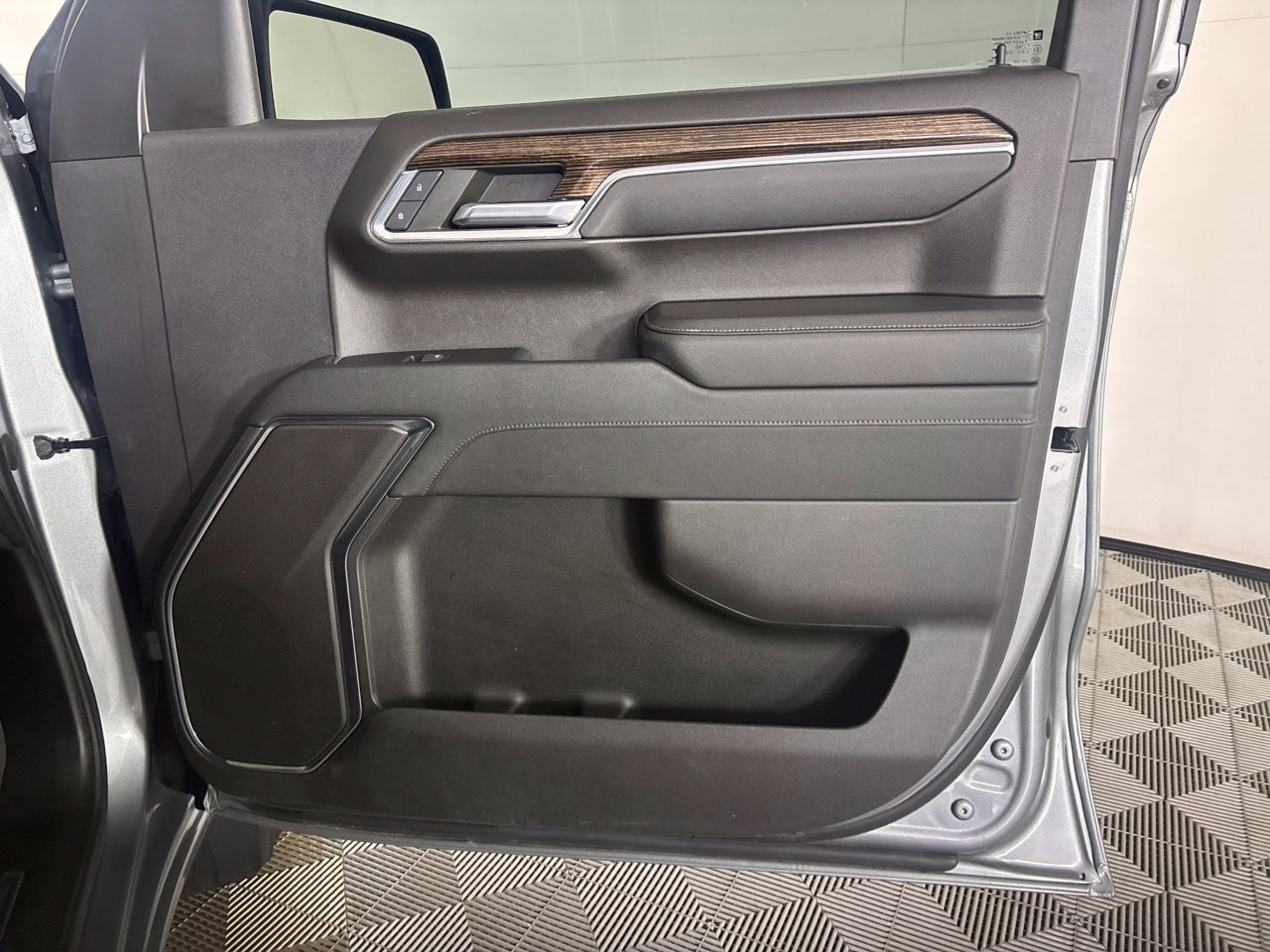 Used 2023 GMC Sierra 1500 Elevation AWD/4WD image 29