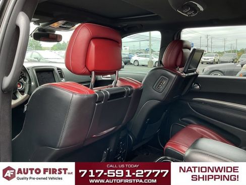 Used 2018 Dodge Durango SRT w/ SRT Interior Appearance Group AWD/4WD image 17