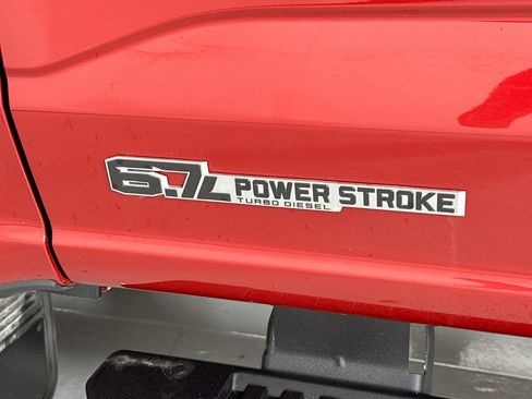 Used 2023 Ford F250 Lariat w/ Sport Appearance Package image 10