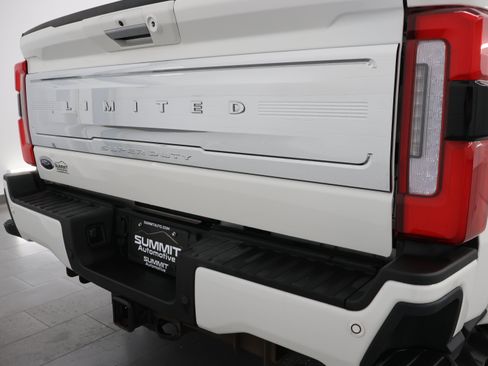 Used 2024 Ford F350 Limited w/ FX4 Off-Road Package AWD/4WD image 32
