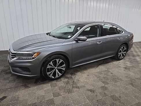 Used 2020 Volkswagen Passat 2.0T SEL image 6