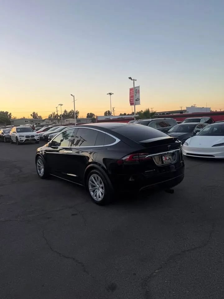 Used 2017 Tesla Model X P100D AWD/4WD image 4