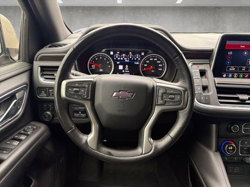Certified 2021 Chevrolet Suburban Z71 w/ Z71 Off-Road Package AWD/4WD image 18