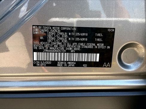 Used 2024 Toyota bZ4X FWD w/ Weather Package image 34