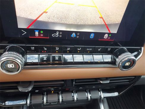 Used 2025 GMC Canyon AT4 w/ Nightfall Edition image 22