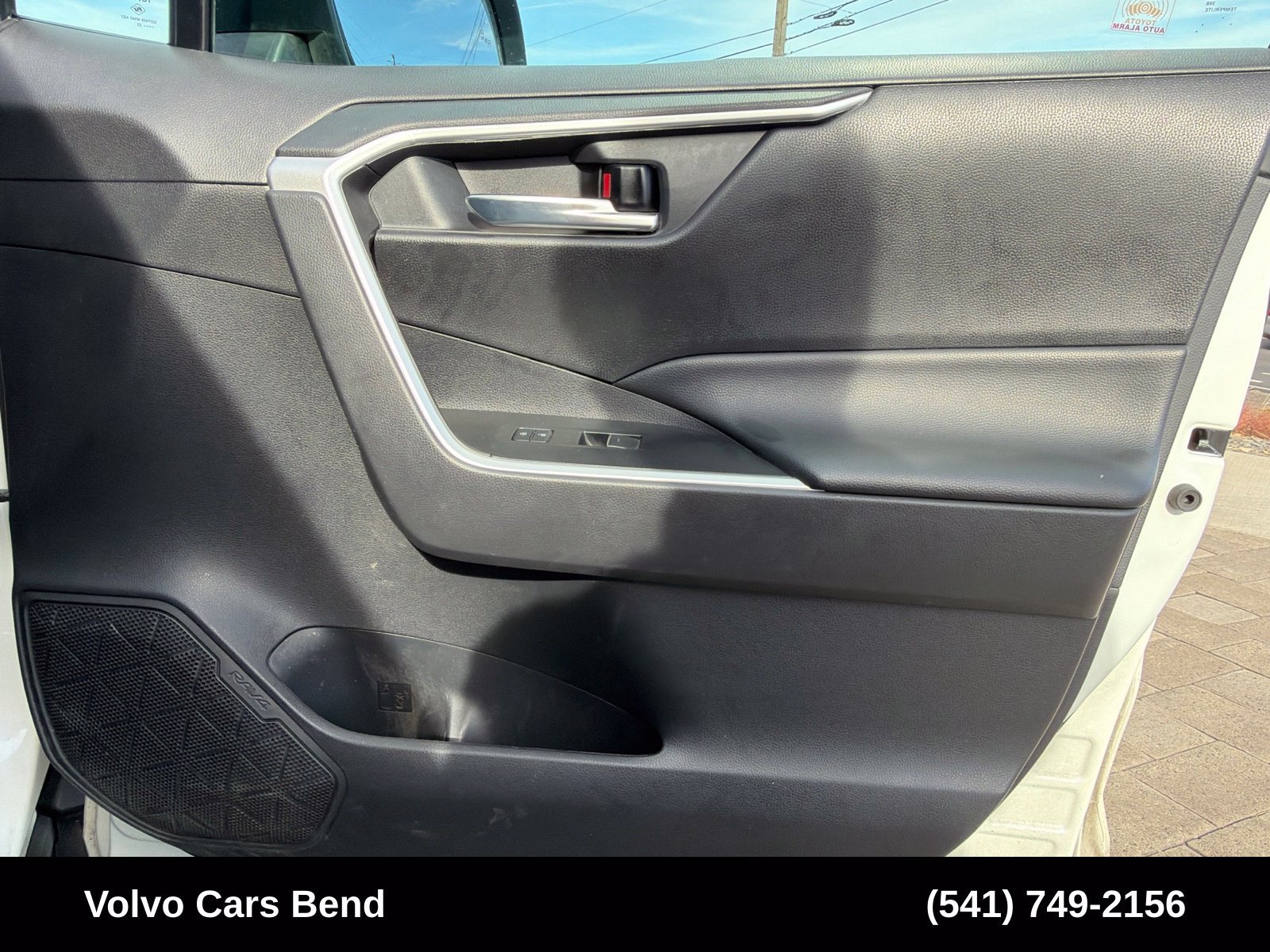 Used 2022 Toyota RAV4 SE w/ Convenience Package AWD/4WD image 25