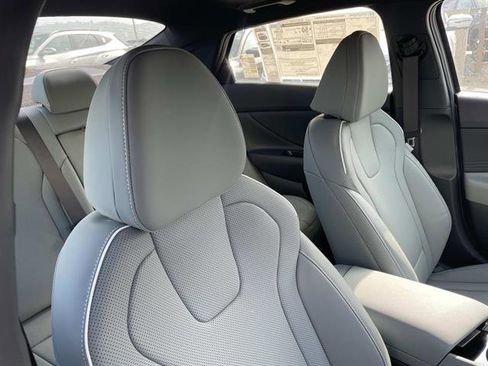 New 2026 Hyundai Elantra Limited FWD image 27
