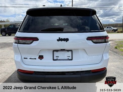 Used 2022 Jeep Grand Cherokee L Laredo AWD/4WD image 4